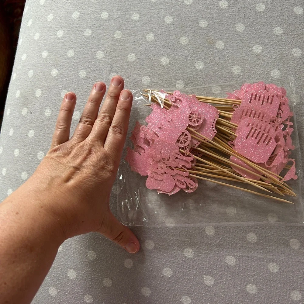 It’s a Girl cupcake toppers NEW